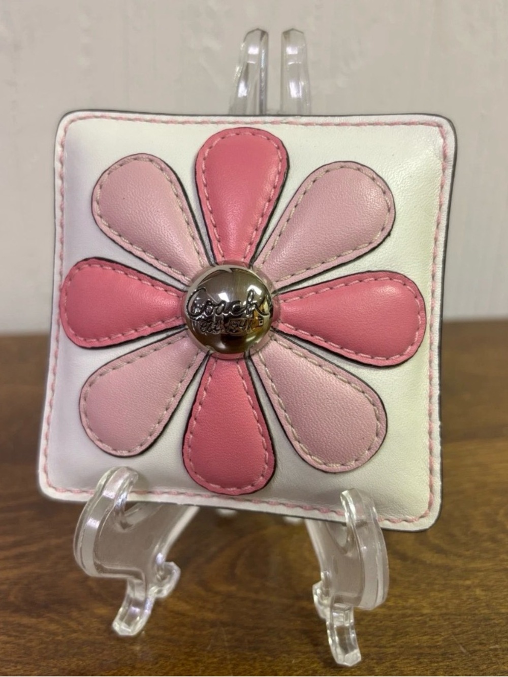RARE Coach Daisy Paperweight in Leather